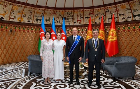 Çolpon-Ata şəhərində Prezident İlham Əliyevin və birinci xanım Mehriban Əliyevanın şərəfinə dövlət ziyafəti verilib
