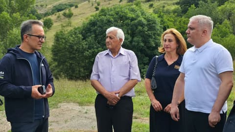 Kəlbəcərdə qəbiristanlıqlara baxış keçirilib