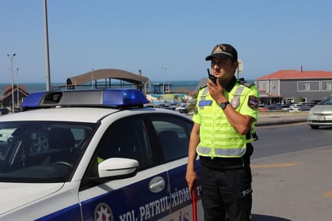 DİN: İstirahət zonalarında polisin fasiləsiz xidməti təşkil edilib