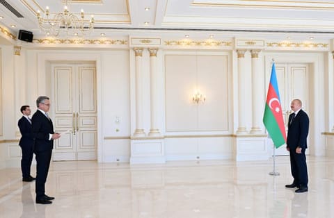 Prezident Almaniyanın yeni səfirinin etimadnaməsini qəbul edib