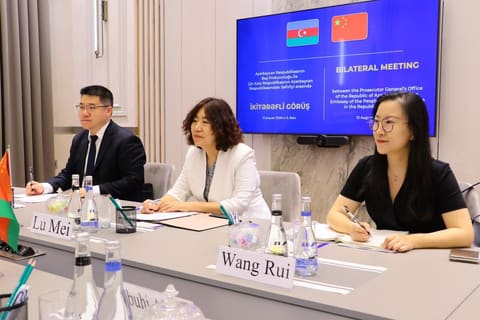 Baş prokuror Çin Xalq Respublikasının Azərbaycandakı səfiri xanım Lu Meyi qəbul edib