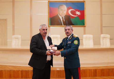 Azərbaycan Sərhəd Mühafizəsinin 107-ci ildönümü ərəfəsində şəhid ailələrinə ordenlər təqdim olunub