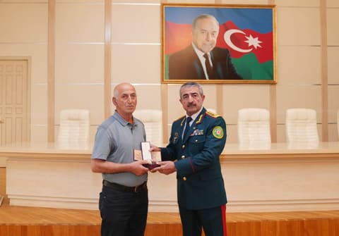 Azərbaycan Sərhəd Mühafizəsinin 107-ci ildönümü ərəfəsində şəhid ailələrinə ordenlər təqdim olunub