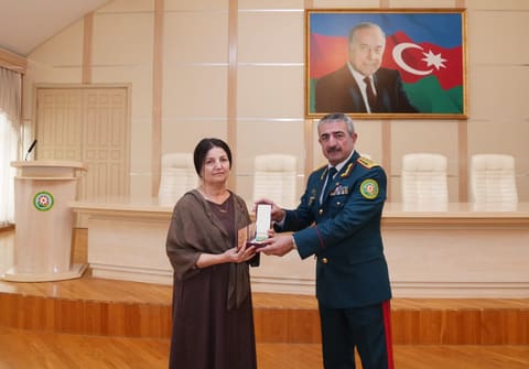 Azərbaycan Sərhəd Mühafizəsinin 107-ci ildönümü ərəfəsində şəhid ailələrinə ordenlər təqdim olunub