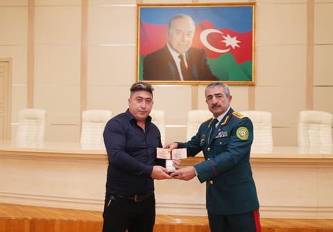 Azərbaycan Sərhəd Mühafizəsinin 107-ci ildönümü ərəfəsində şəhid ailələrinə ordenlər təqdim olunub