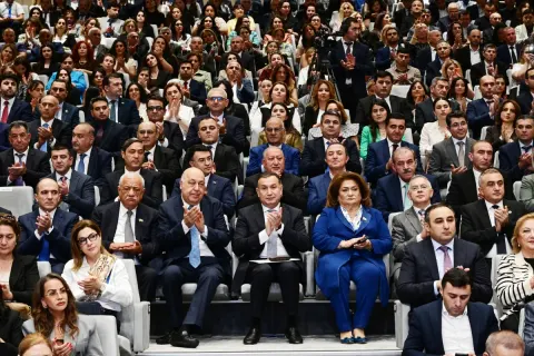 Azərbaycan həmkarlar ittifaqlarının yaradılmasının 121-ci ildönümü qeyd olunub