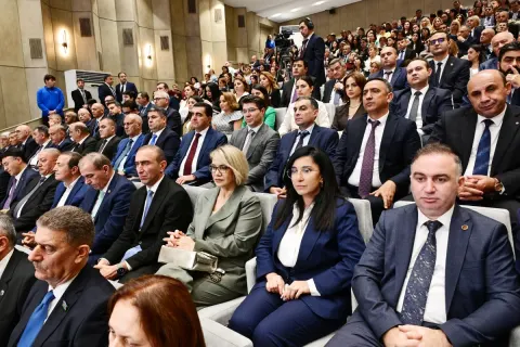 Azərbaycan həmkarlar ittifaqlarının yaradılmasının 121-ci ildönümü qeyd olunub