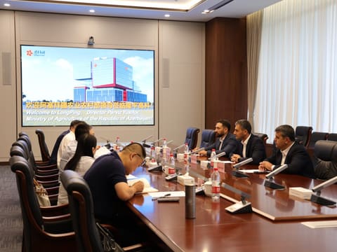 Azərbaycan Çində pambıqçılıqda innovativ əkin və avtomatlaşdırılmış yığım texnologiyaları ilə tanış olub