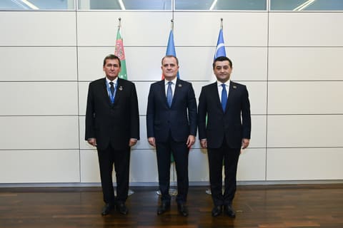 Azərbaycan, Özbəkistan və Türkmənistan XİN rəhbərlərinin üçtərəfli görüşü keçirilib
