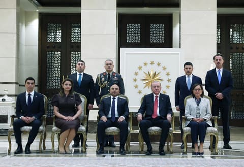 Azərbaycan səfiri etimadnaməsini Türkiyə Prezidentinə təqdim edib