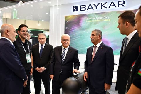 Azərbaycan və Türkiyə müdafiə nazirləri "ADEX 2026" sərgisini ziyarət ediblər