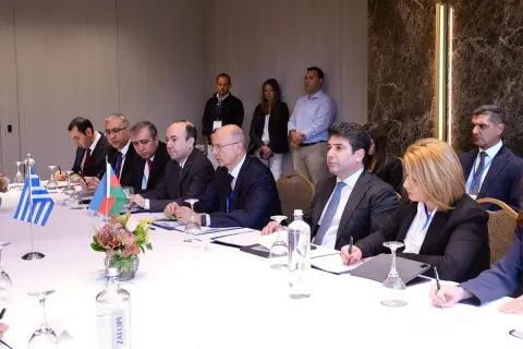 Azərbaycan Yunanıstanla enerji və nəqliyyat bağlantılarının genişləndirilməsini müzakirə edib