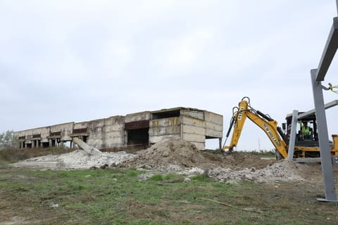 Azərbaycanda üç rayonda pestisidlərlə çirklənmiş ərazilərin təmizlənməsinə başlanılıb