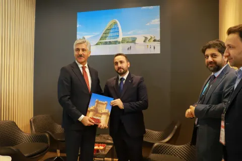 Azərbaycanın kitab mədəniyyəti 78-ci Frankfurt Beynəlxalq Kitab Sərgisində təqdim olunur