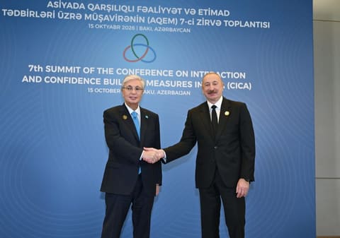 Bakıda Azərbaycan və Qazaxıstan prezidentləri görüşüblər, Trans-Xəzər Fiber-Optik Kabel Xəttinin açılışını ediblər