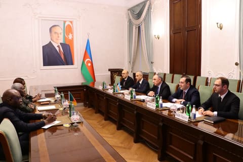Baş prokuror Kamerun və Banqladeşin korrupsiyaya qarşı mübarizə qurumlarının rəhbərləri ilə görüşüb