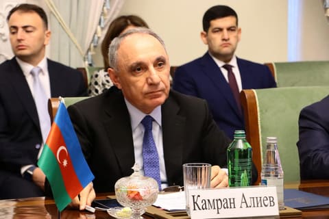 Baş prokuror Kamran Əliyev Rusiya Federasiyasının Baş prokuroru ilə görüşüb