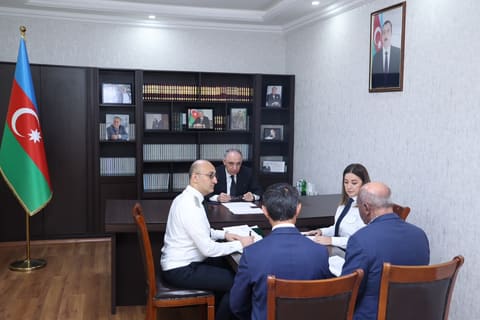 Baş prokuror Quba rayonunda vətəndaşları qəbul edib