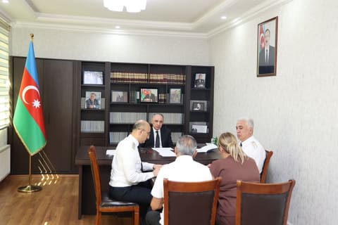 Baş prokuror Quba rayonunda vətəndaşları qəbul edib