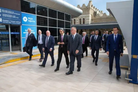 Çexiyanın nəqliyyat naziri Bakı Dəmiryol Vağzalında olub