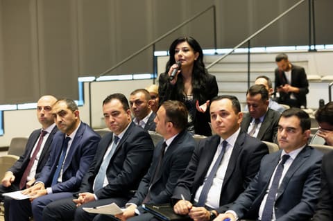 Dövlət Vergi Xidməti və TÜİB rəhbərliyi sahibkarlarla bir araya gəlib