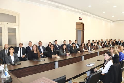 Ədliyyə Akademiyasında vəkilliyə namizədlərin icbari təlimi başlayıb