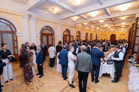 EYBA-nın payız konfransının iştirakçıları Dövlət Akademik Filarmoniyasında konsert proqramında iştirak ediblər