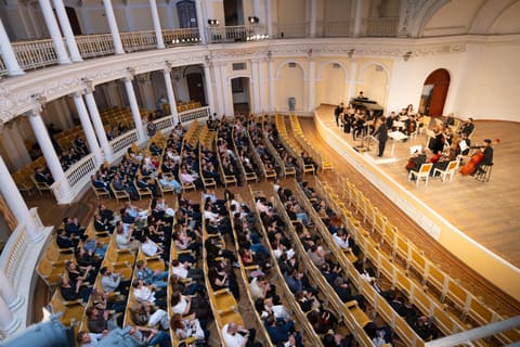 EYBA-nın payız konfransının iştirakçıları Dövlət Akademik Filarmoniyasında konsert proqramında iştirak ediblər