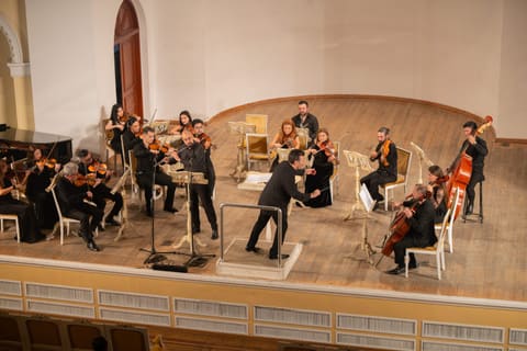 EYBA-nın payız konfransının iştirakçıları Dövlət Akademik Filarmoniyasında konsert proqramında iştirak ediblər