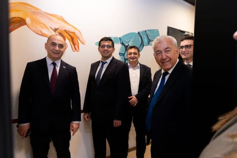 Elm və biznesin vəhdəti, süni intellekt texnologiyalarının imkanları və ortaq hədəflər