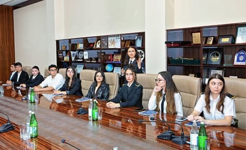 Hüquq təhsilindən real təcrübəyə: “Meet the Law” layihəsinə start verilib