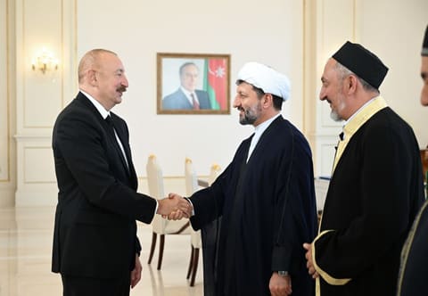İlham Əliyev Bakıda keçirilən beynəlxalq konfransların iştirakçılarını qəbul edib - YENİLƏNİB