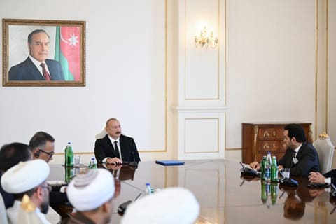 İlham Əliyev Bakıda keçirilən beynəlxalq konfransların iştirakçılarını qəbul edib - YENİLƏNİB