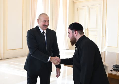 İlham Əliyev Bakıda keçirilən beynəlxalq konfransların iştirakçılarını qəbul edib - YENİLƏNİB