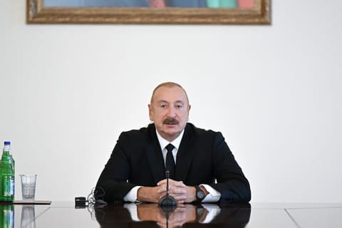 İlham Əliyev Bakıda keçirilən beynəlxalq konfransların iştirakçılarını qəbul edib - YENİLƏNİB