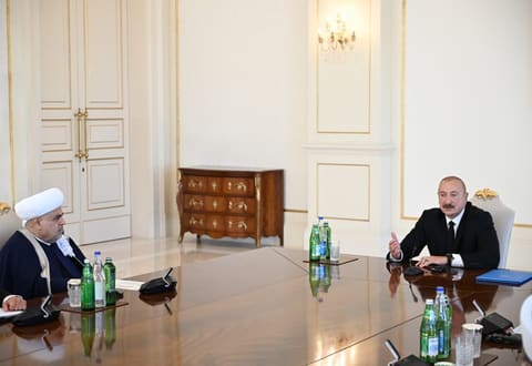 İlham Əliyev Bakıda keçirilən beynəlxalq konfransların iştirakçılarını qəbul edib - YENİLƏNİB