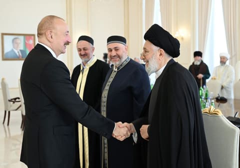 İlham Əliyev Bakıda keçirilən beynəlxalq konfransların iştirakçılarını qəbul edib - YENİLƏNİB