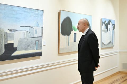 İlham Əliyev, birinci xanım Mehriban Əliyeva və ailə üzvləri “Mənim Abşeronum: Üstə gəl” adlı retrospektiv sərgi ilə tanış olublar