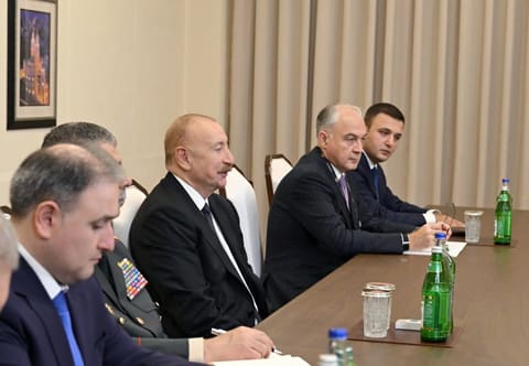  İlham Əliyev Birləşmiş Krallığın müdafiə üzrə dövlət nazirini qəbul edib
