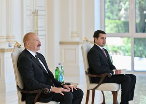 İlham Əliyev Britaniyanın yeni səfirinin etimadnaməsini qəbul edib