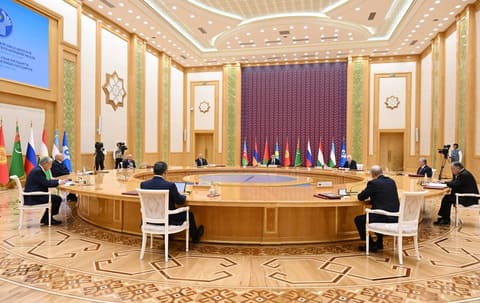 İlham Əliyev MDB Dövlət Başçıları Şurasının məhdud tərkibdə iclasında iştirak edib -  YENİLƏNİB