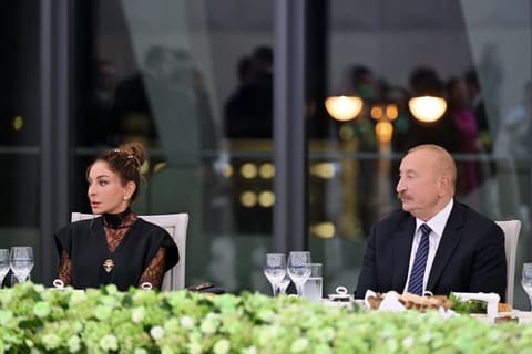 İlham Əliyevin adından AQEM-in 7-ci Zirvə Görüşünün iştirakçılarının şərəfinə şam yeməyi verilib