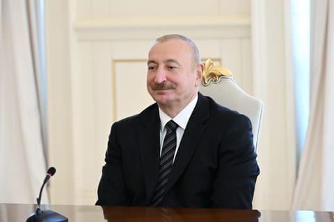 İlham Əliyevin Kambocanın Baş naziri ilə geniş tərkibdə görüşü olub