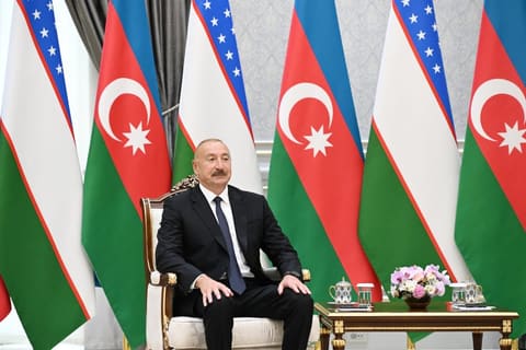 President Ilham Aliyev holds one-on-one meeting with President of Uzbekistan