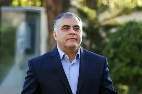 İranda nazir istefa verib