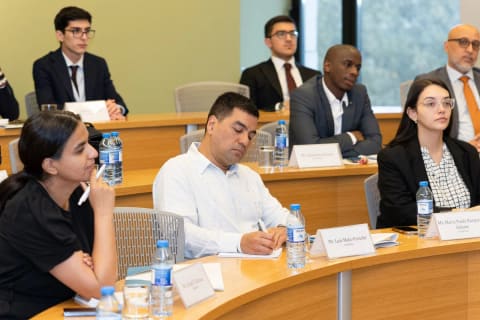İxtisasartırma proqramında  19 diplomat iştirak edib