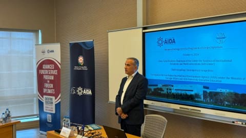 İxtisasartırma proqramında  19 diplomat iştirak edib