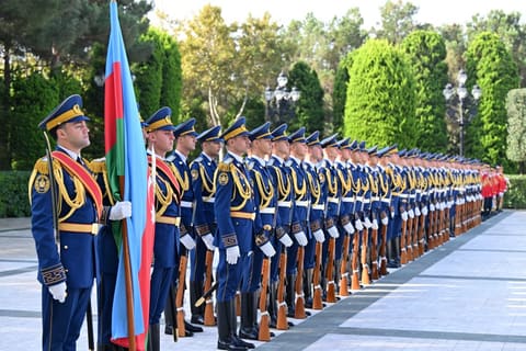 Laos Prezidentinin Bakıda rəsmi qarşılanma mərasimi olub