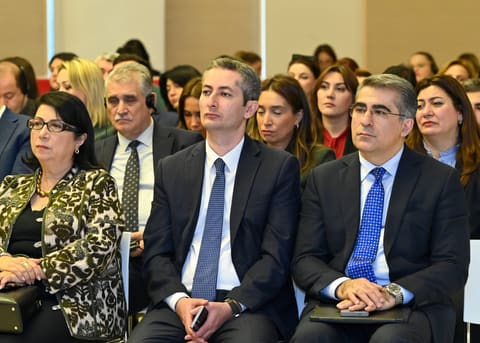 “Mədəniyyətlərarası dialoq, təhsil və rəqəmsal transformasiya” sessiyası keçirilib