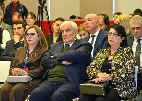 “Mədəniyyətlərarası dialoq, təhsil və rəqəmsal transformasiya” sessiyası keçirilib